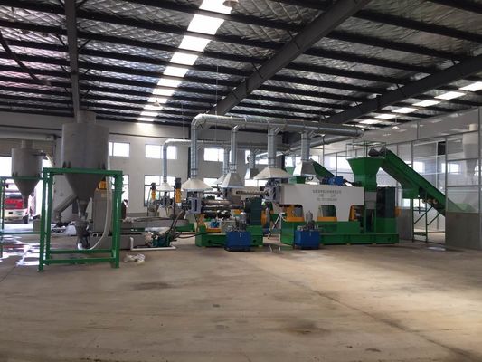 품질  PP Raffia Bag Granulating Plastic Recycling Machine Line 380V 50HZ 공장